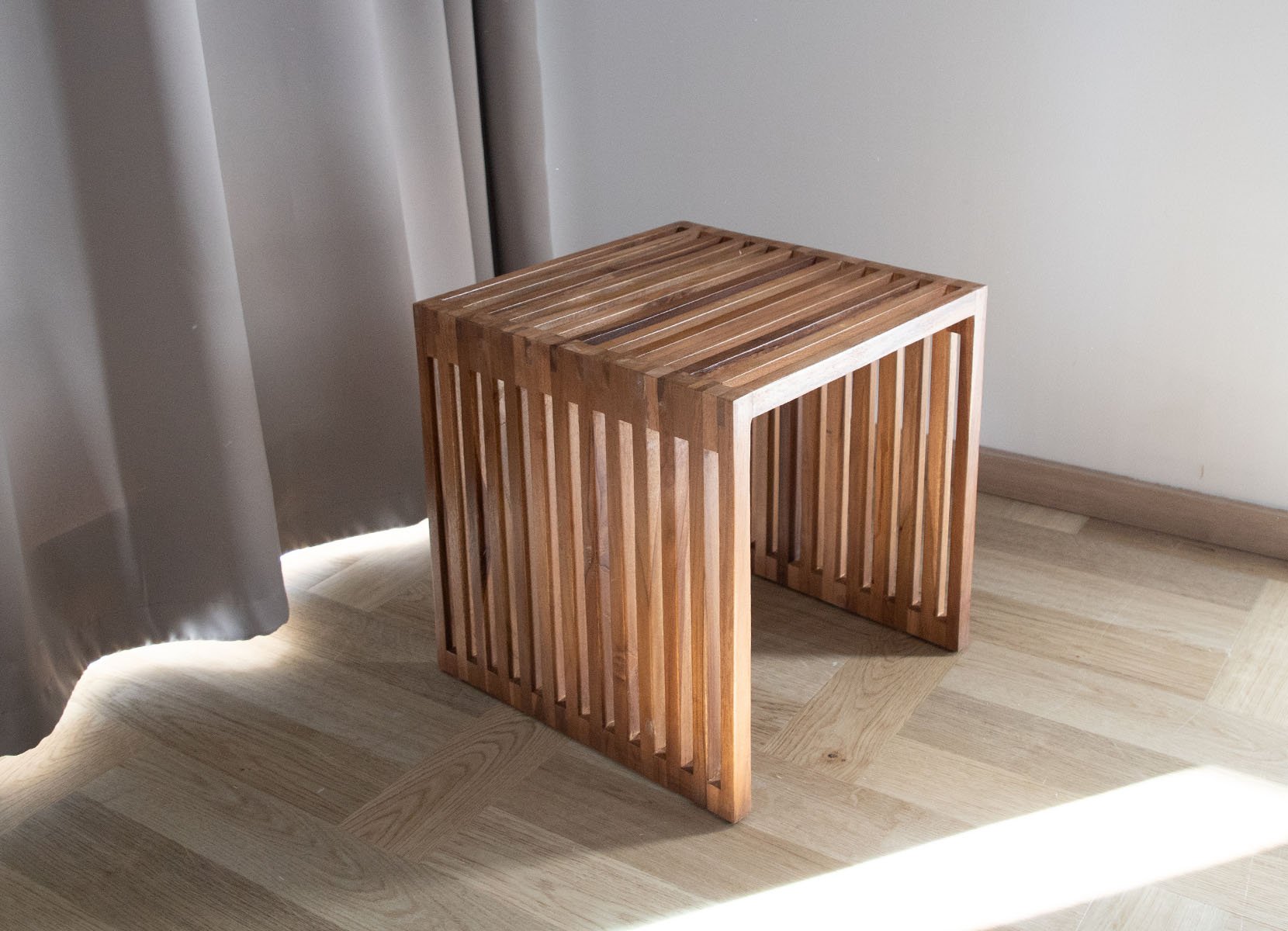 Teak-Beistelltisch Linea 40x40x40cm